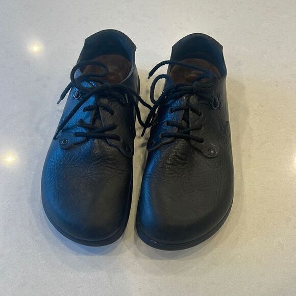 Birkenstock Alabama black cortina leather size 39 excellent condition.